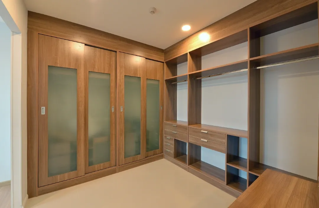 Closets-b